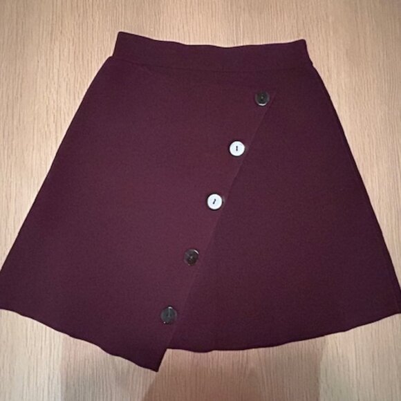 Sandro - Autumn Berkeley Fiji Asymmetric Button Skirt In Bordeaux - Picture 4 of 9